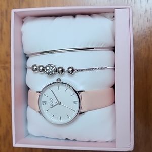 New Folio Womans Watch and Bracelet Set.